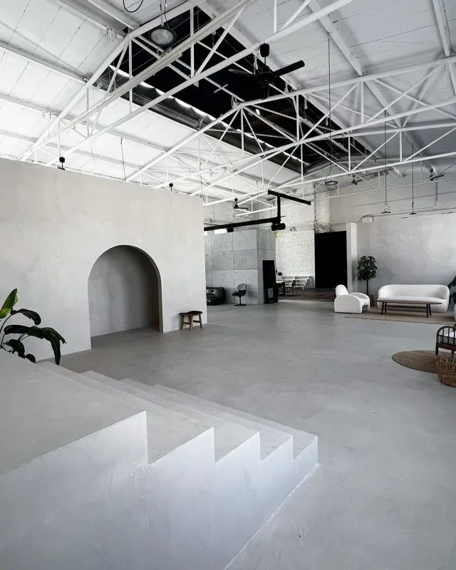 Weitwinkelansicht des Studios